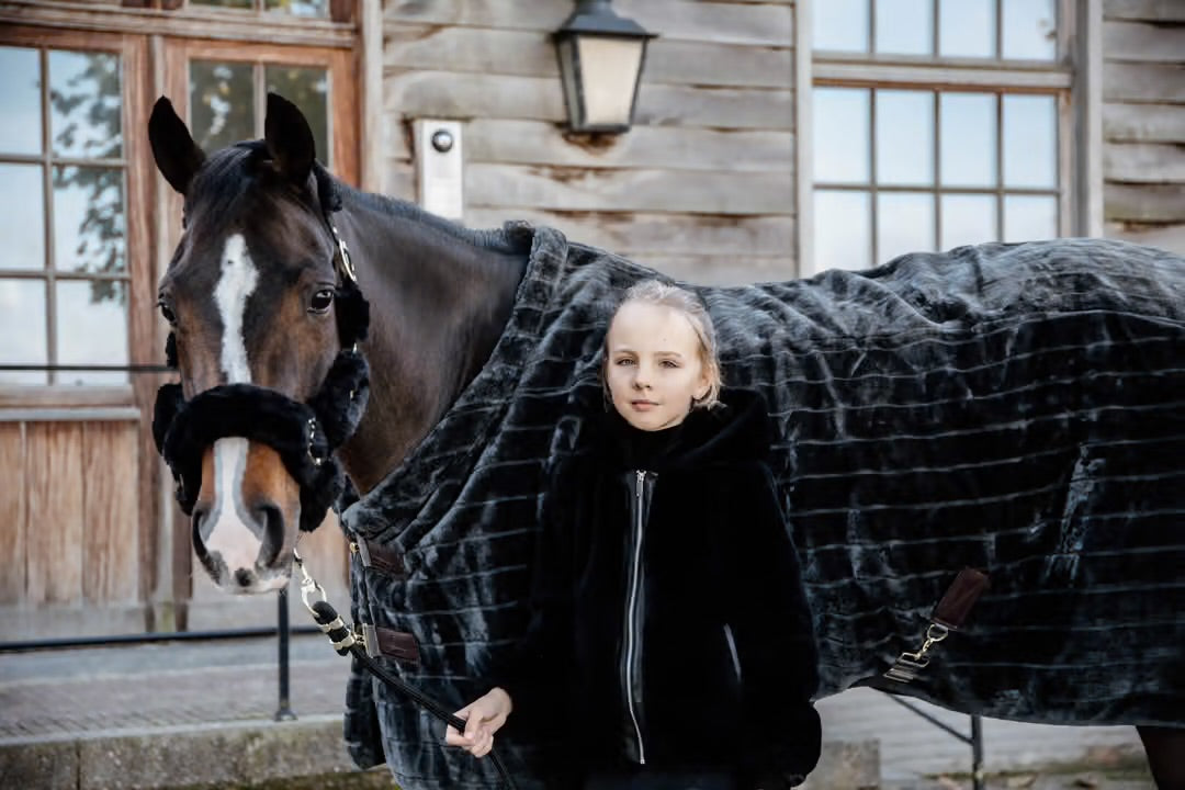 https://equitavisports.ca › products › licol-de-transport-mouton-kentucky-horsewear