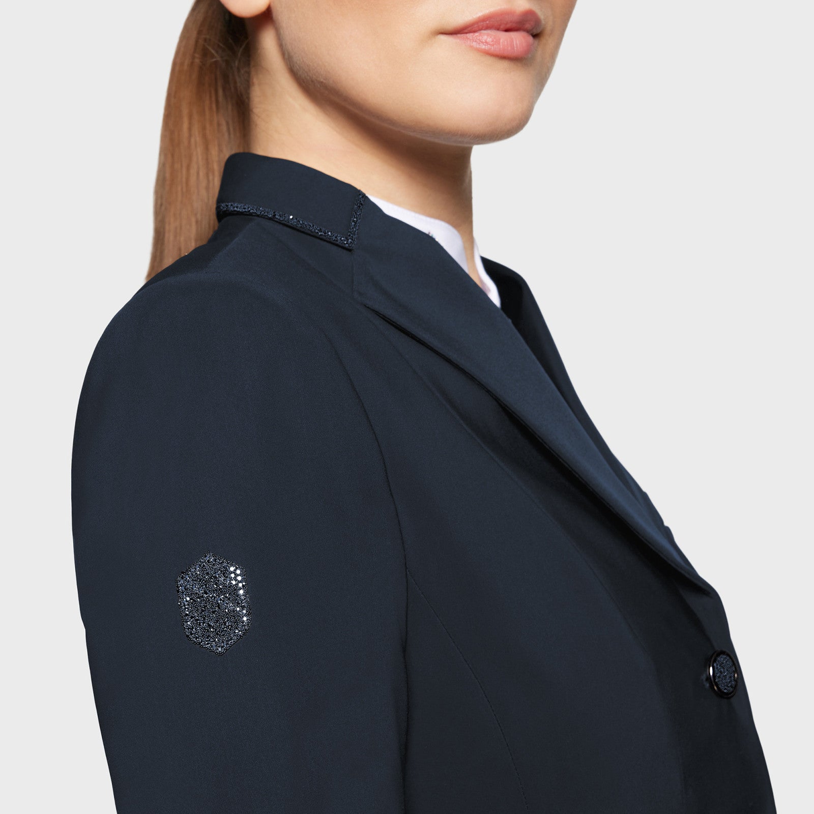 https://equitavisports.ca › products › veste-de-concours-victorine-crystal-samshield-fw25
