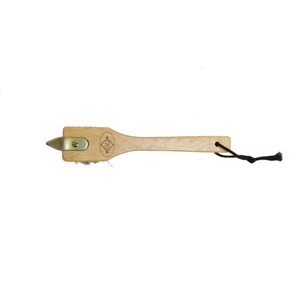 https://equitavisports.ca/products/cure-pied-avec-brosse-metallique-kentucky