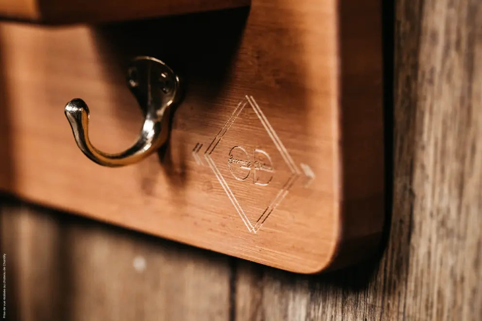https://equitavisports.ca/products/porte-brides-kentucky