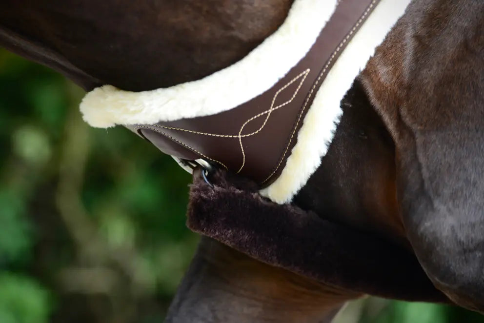 Anatomical Sheepskin Girth | Kentucky Horsewear