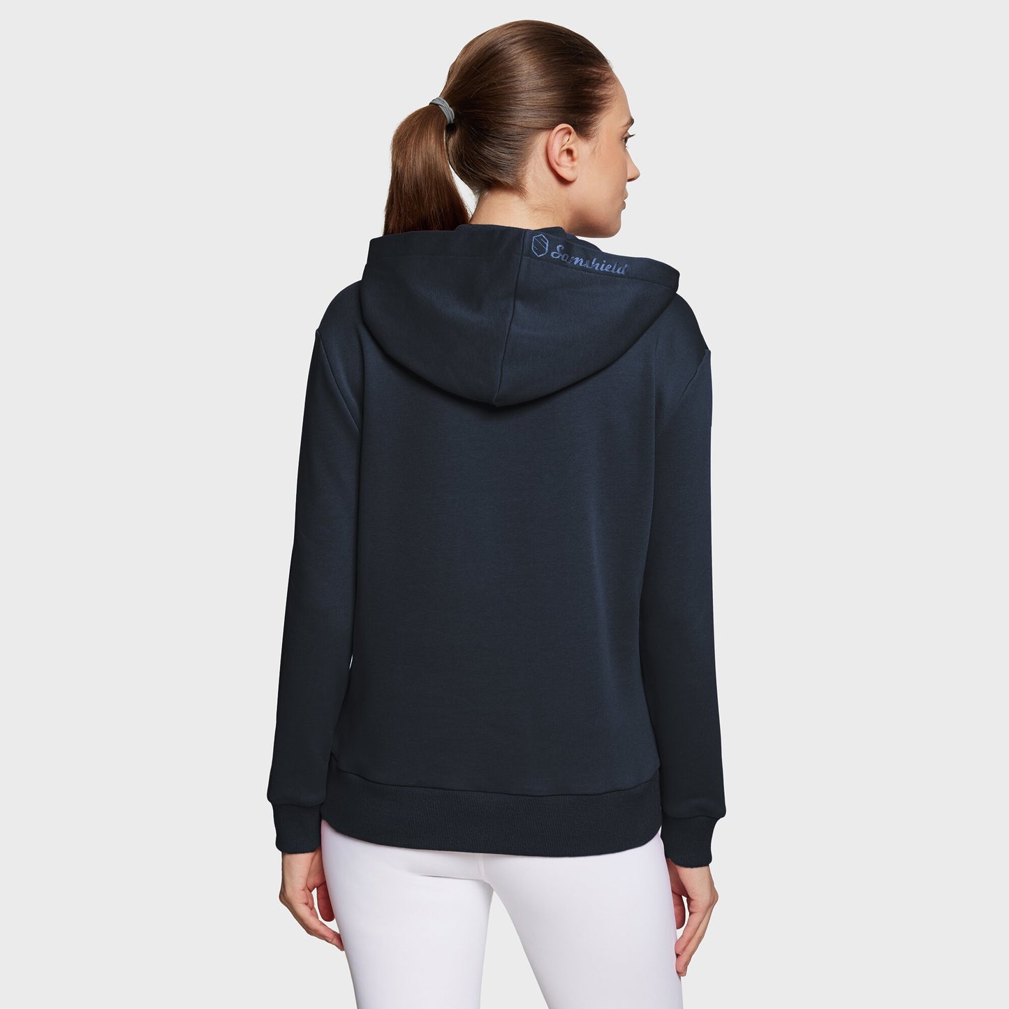 https://equitavisports.ca › products › chandail-pour-femme-hoodie-camilla-samshield-fw25