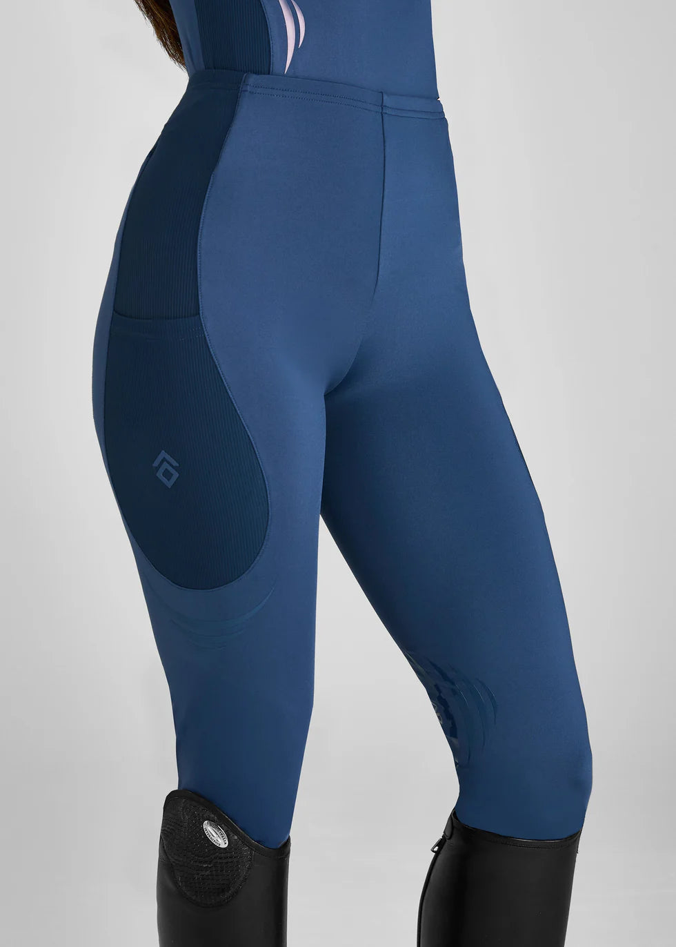 https://equitavisports.ca › products › legging-define-aztec-diamond