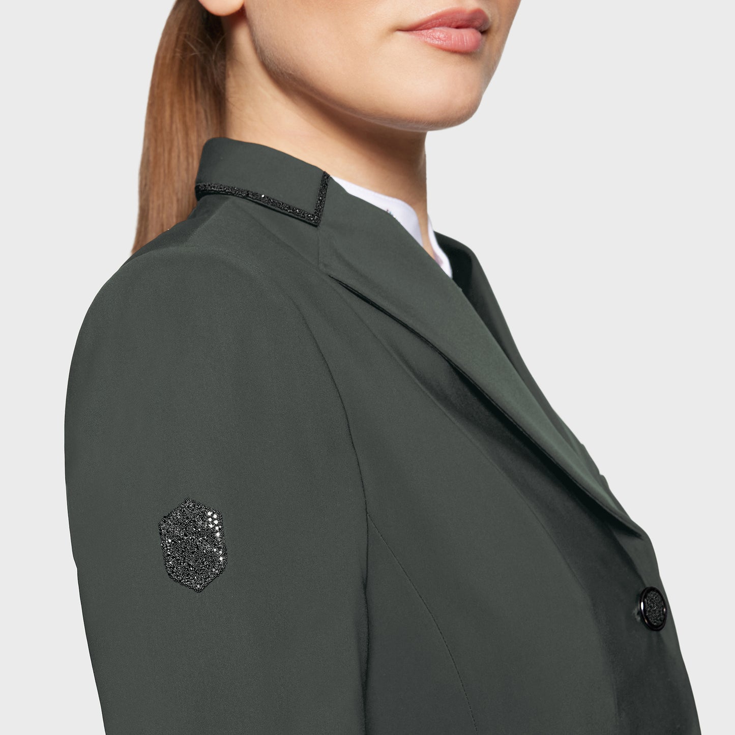 https://equitavisports.ca › products › veste-de-concours-victorine-crystal-samshield-fw25