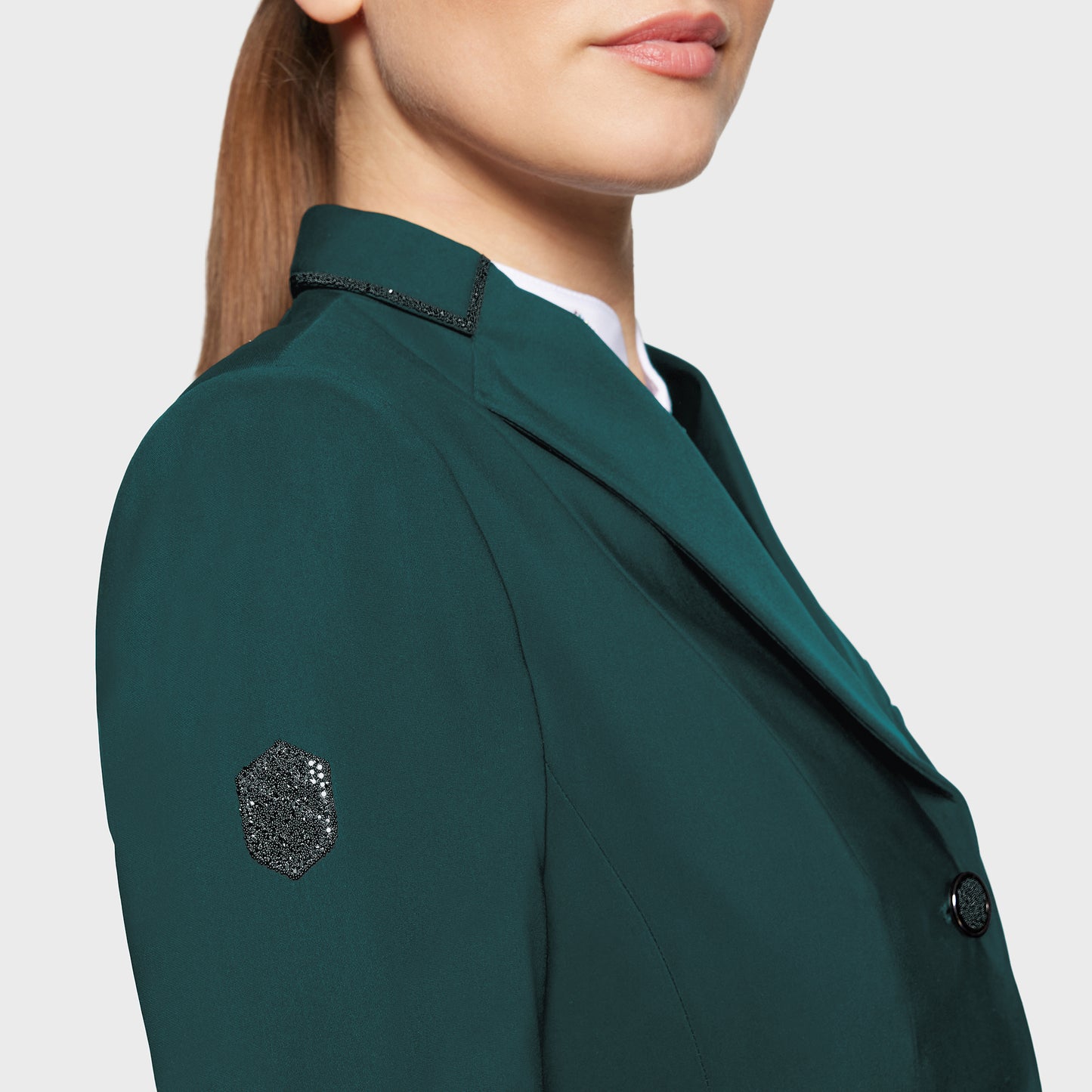https://equitavisports.ca › products › veste-de-concours-victorine-crystal-samshield-fw25