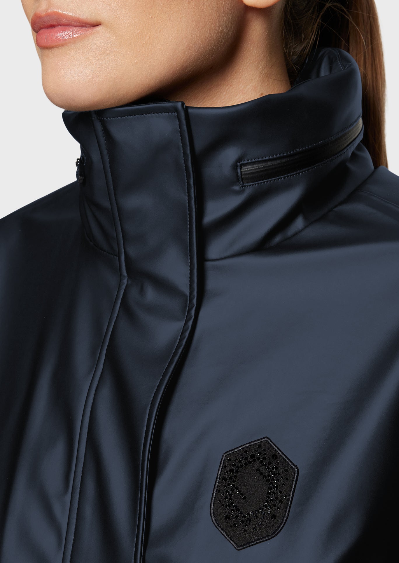 https://equitavisports.ca › products › manteau-de-pluie-ines-samshield-ss26