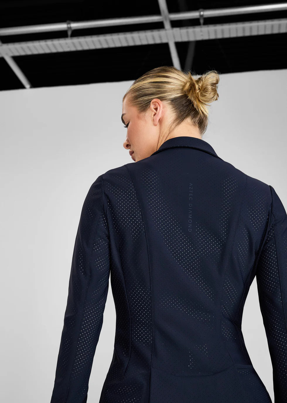 https://equitavisports.ca › products › veston-de-concours-pour-femme-perfore-aztec-diamond