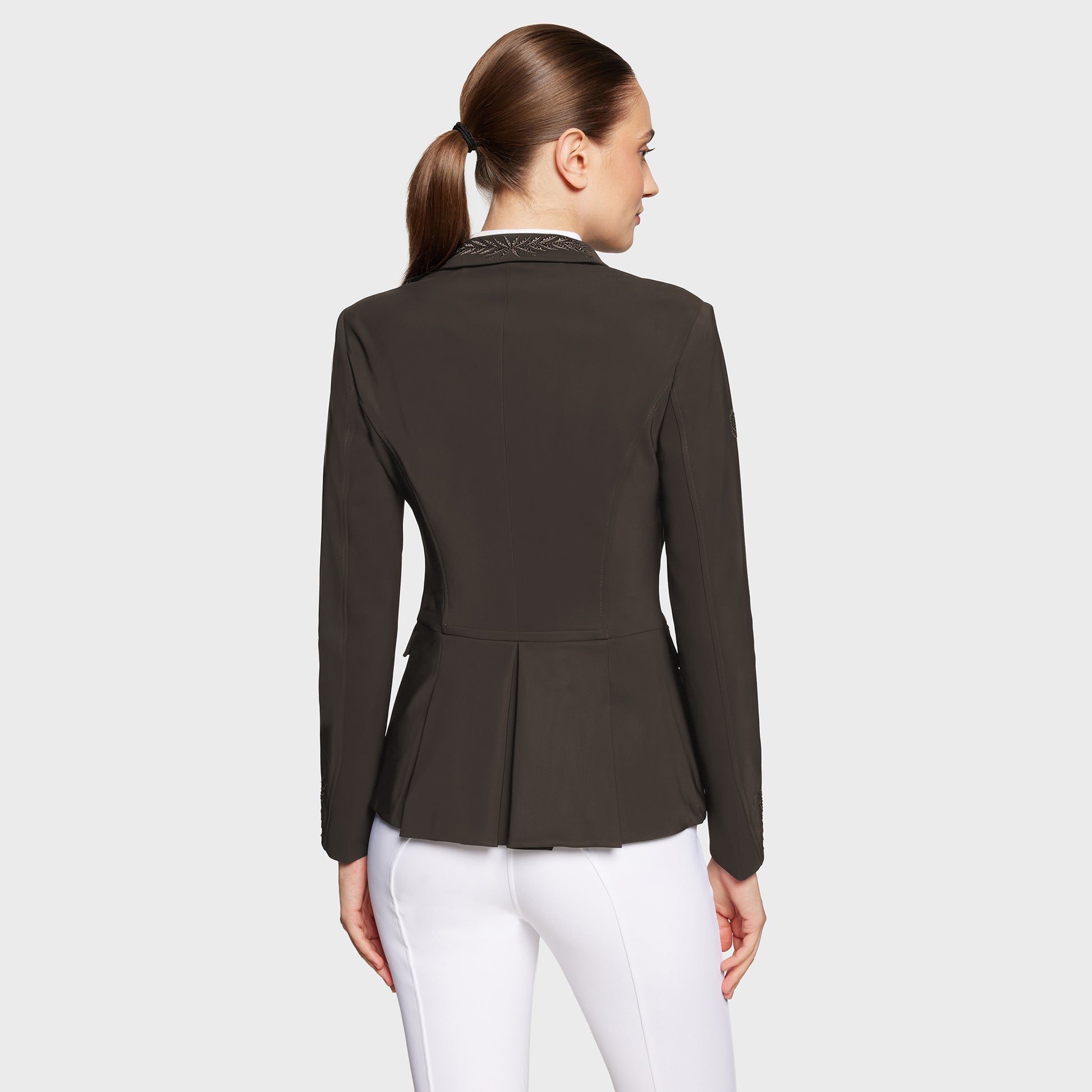 https://equitavisports.ca › products › veste-de-concours-victory-flower-crystal-samshield-fw25