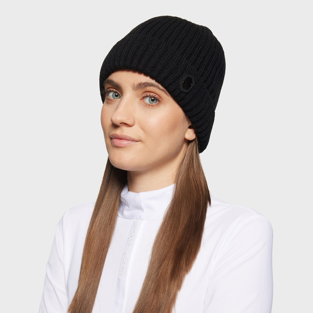 https://equitavisports.ca › products › bonnet-beanie-aubrey-samshield-collection-fw24