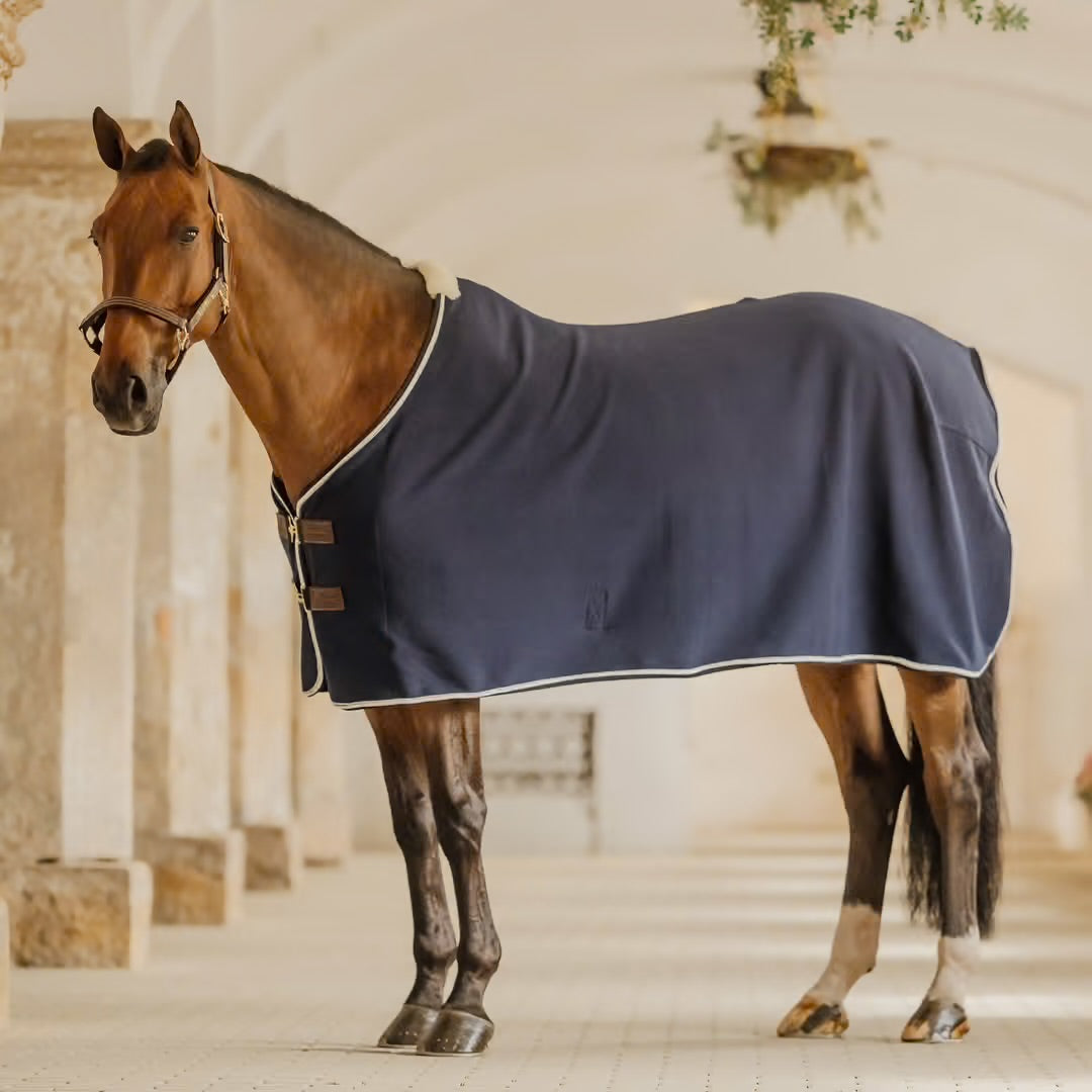 https://equitavisports.ca › products › couverture-polaire-show-vegan-wool-kentucky-horsewear