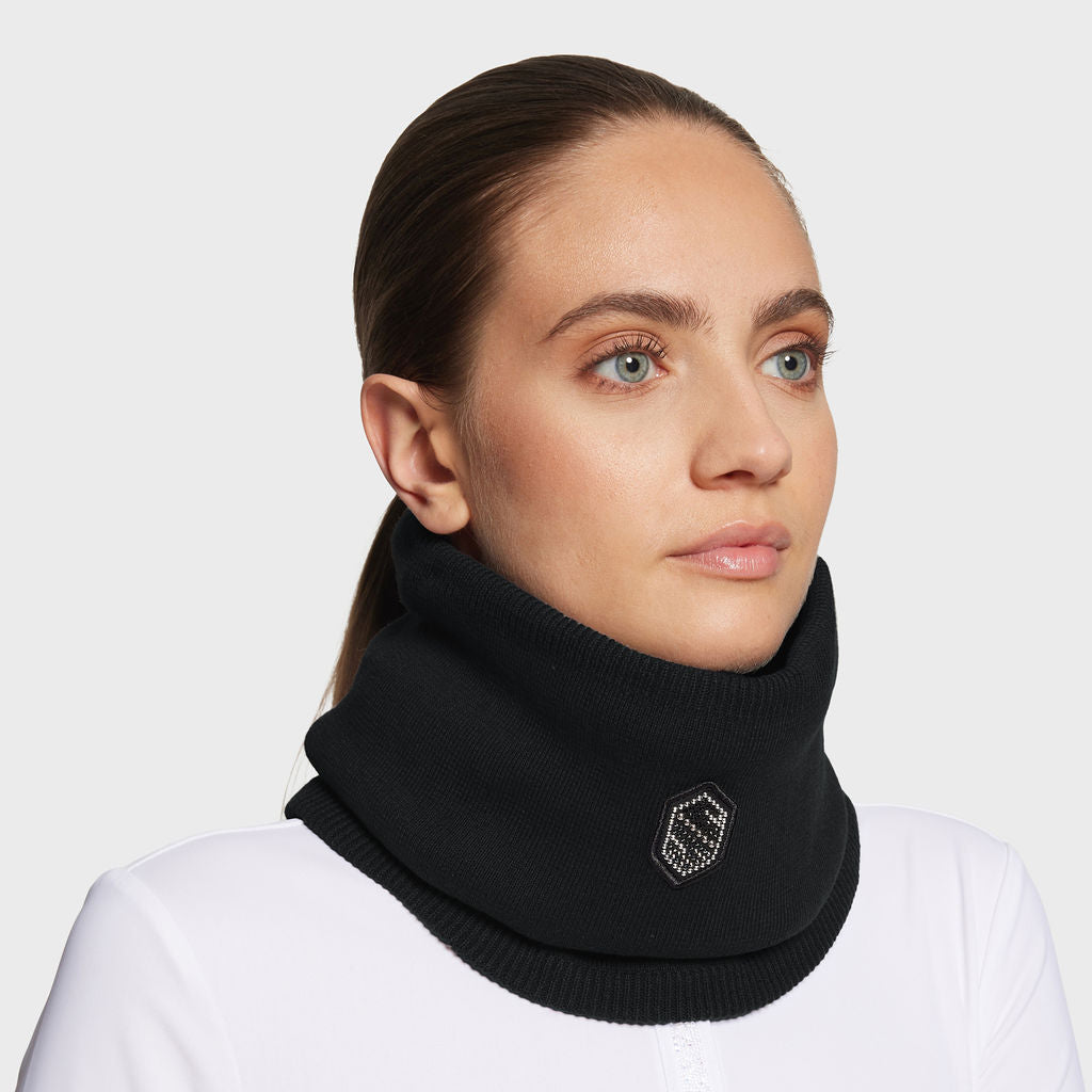 https://equitavisports.ca › products › neck-warmer-pearl-samshield-collection-fw24