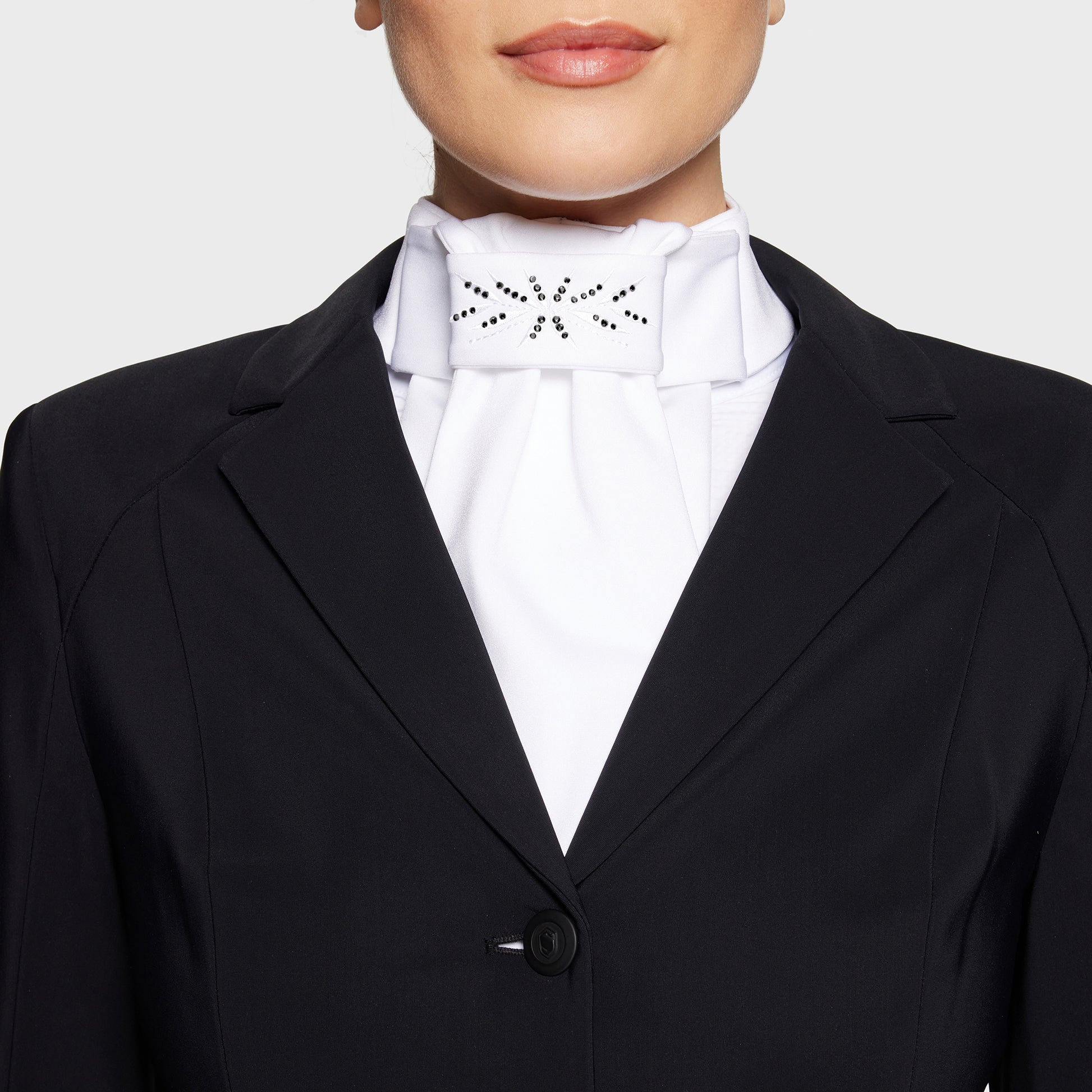 https://equitavisports.ca › products › plastron-lavaliere-flower-chrome-samshield-fw25