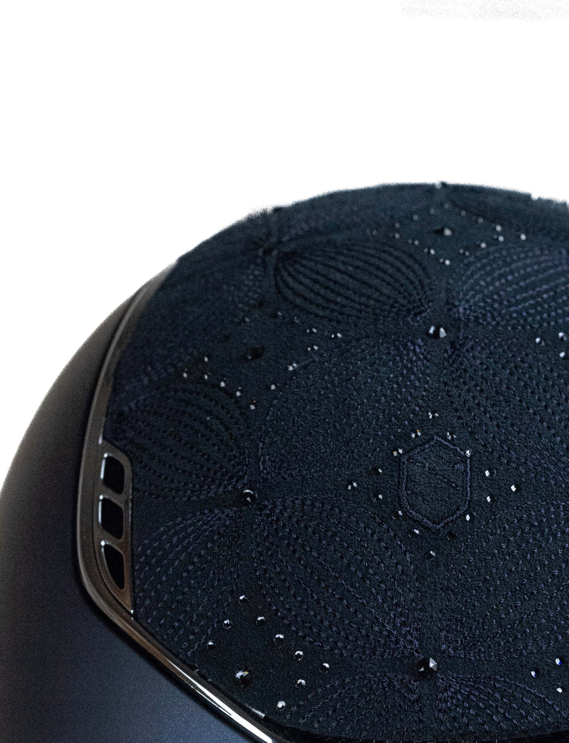 
https://equitavisports.ca › products › custom-miss-shadowmatt-top-band-celestial-crystal-samshield
