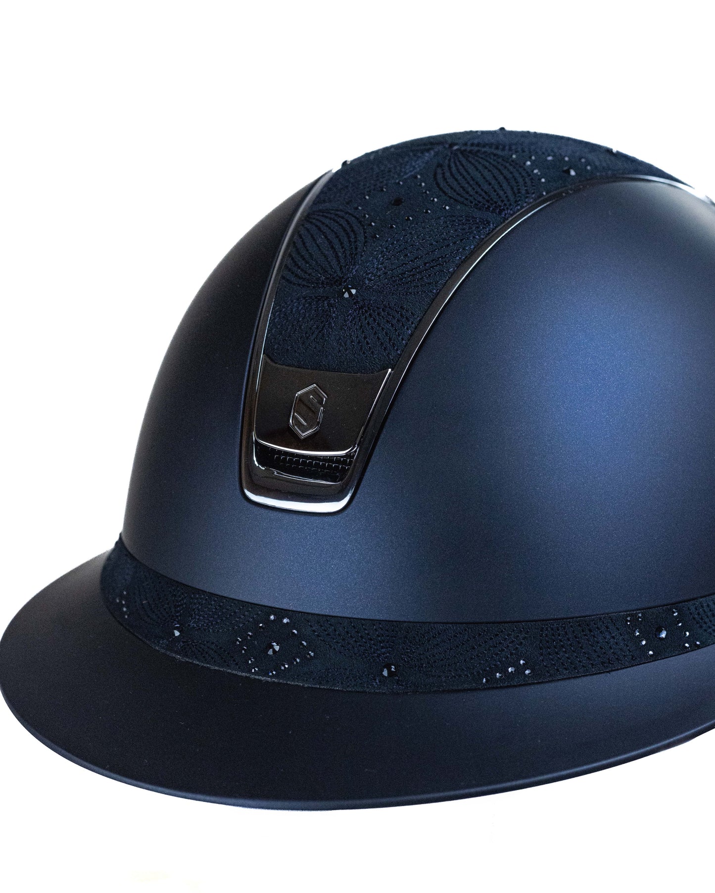 
https://equitavisports.ca › products › custom-miss-shadowmatt-top-band-celestial-crystal-samshield