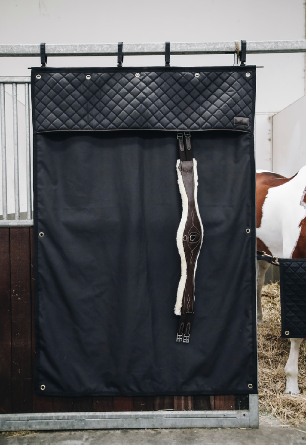 https://equitavisports.ca › products › draperie-de-stall-impermeable-kentucky-horsewear