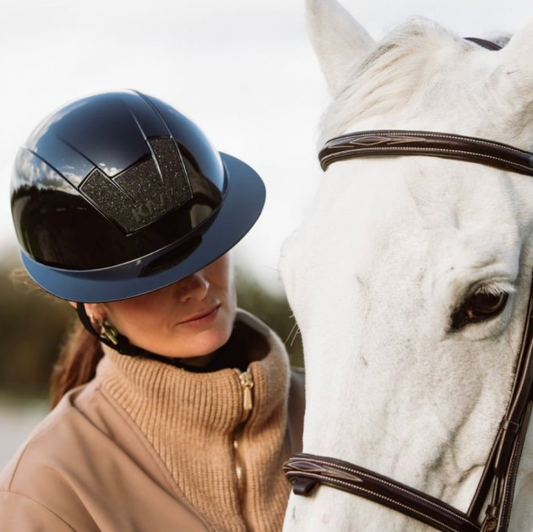 https://equitavisports.ca › products › casque-kooki-lady-shiny-swarovski-carpet-kask
