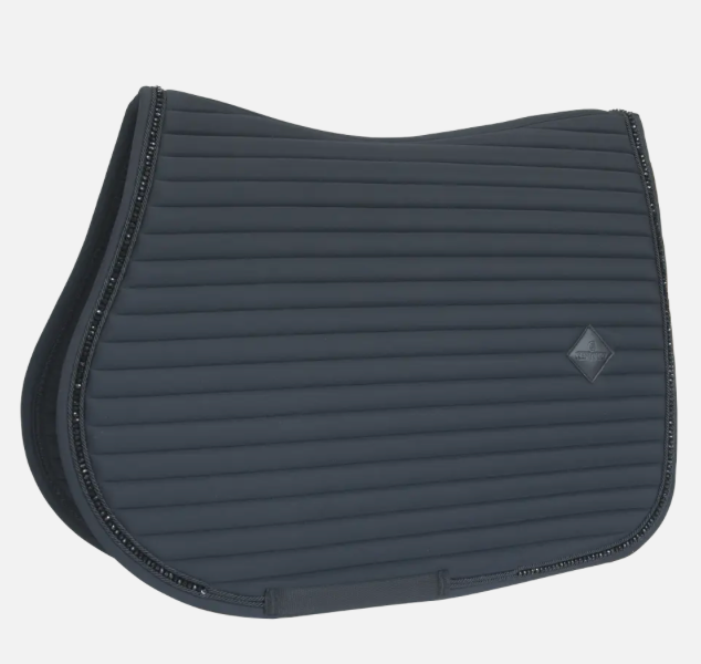 https://equitavisports.ca › products › tapis-de-selle-pearls-jumping-kentucky-horseware