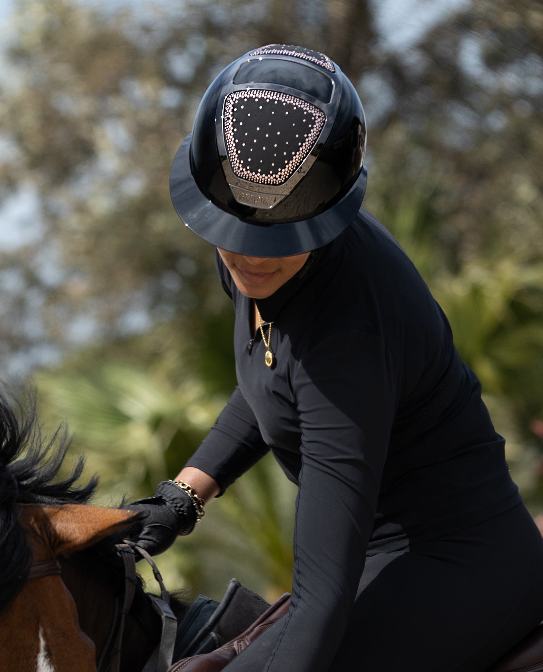https://equitavisports.ca › products › custom-star-lady-pure-shine-anima-in-out-kask