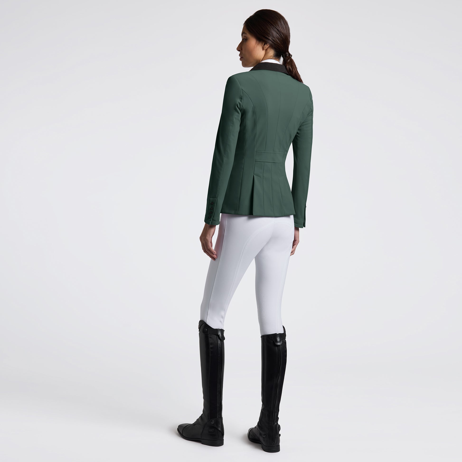 https://equitavisports.ca › products › veston-de-concours-gp-cavalleria-toscanafw25
