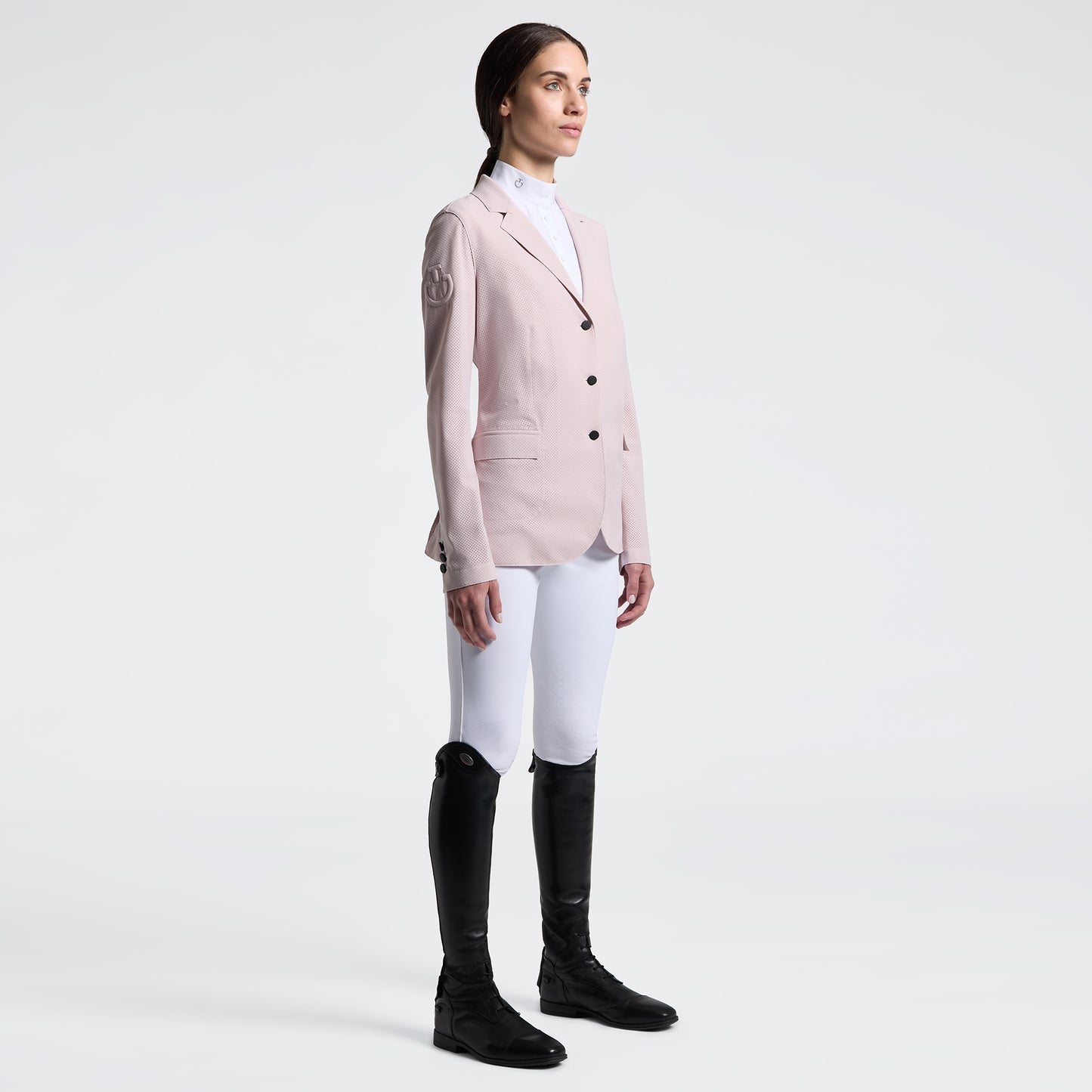 https://equitavisports.ca › products › veston-de-concours-gp-perfore-raw-cut-pour-femme-cavalleria-toscana-ss26