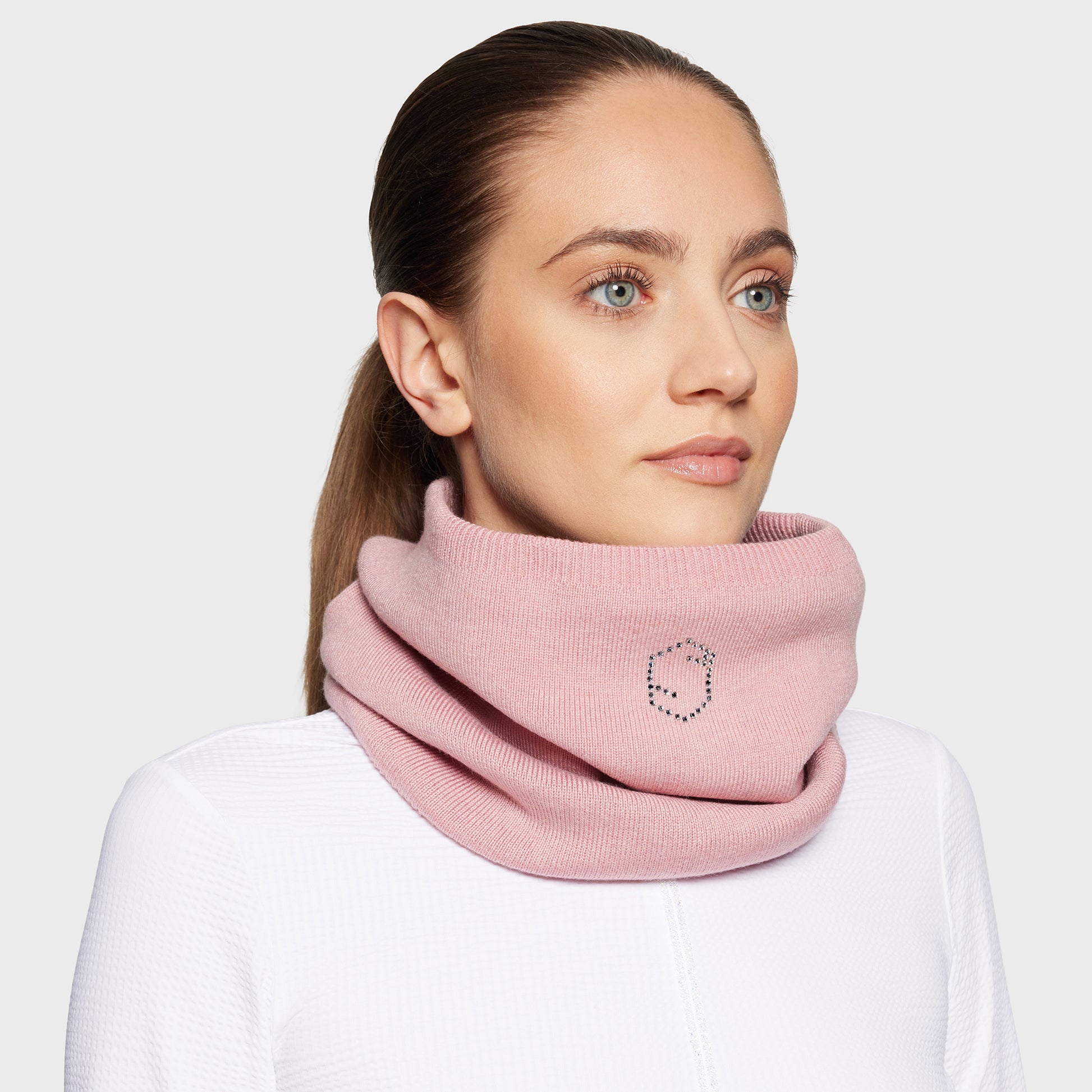 https://equitavisports.ca › products › cache-cou-crystal-square-samshield-fw25