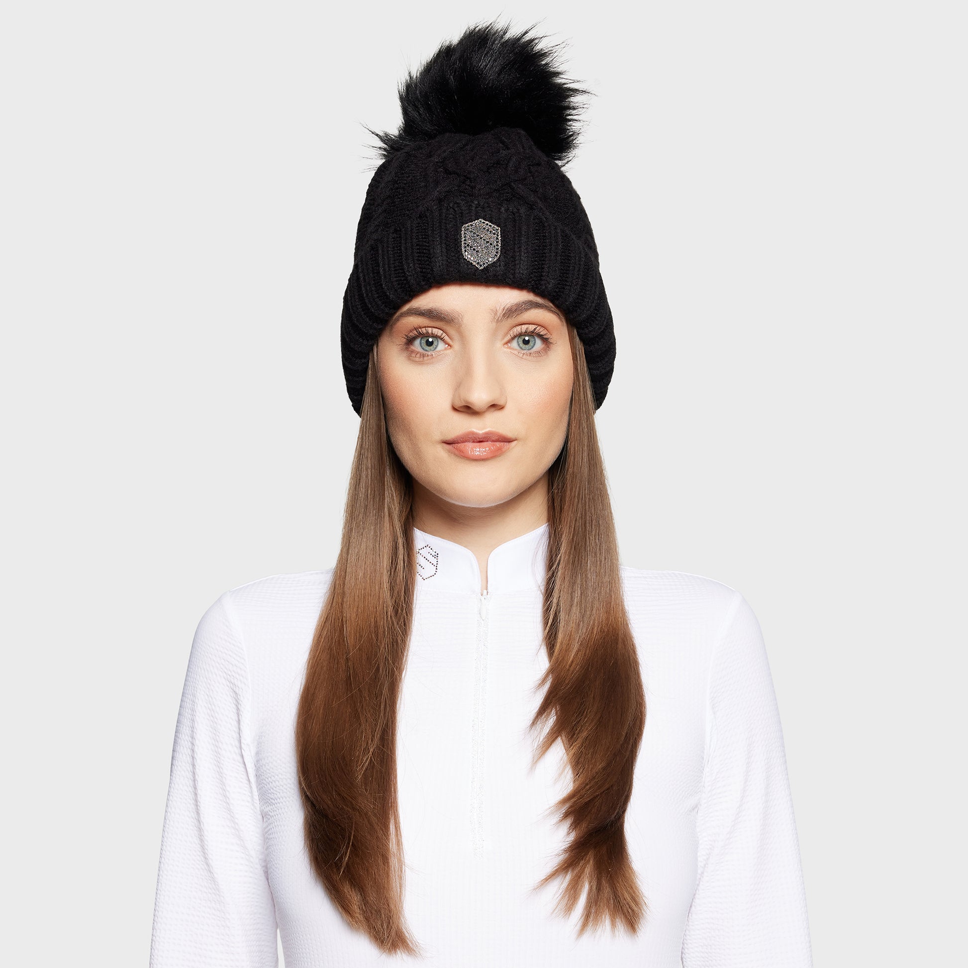 https://equitavisports.ca › products › tuque-nora-crystal-intarsia-samshield-fw25-1

