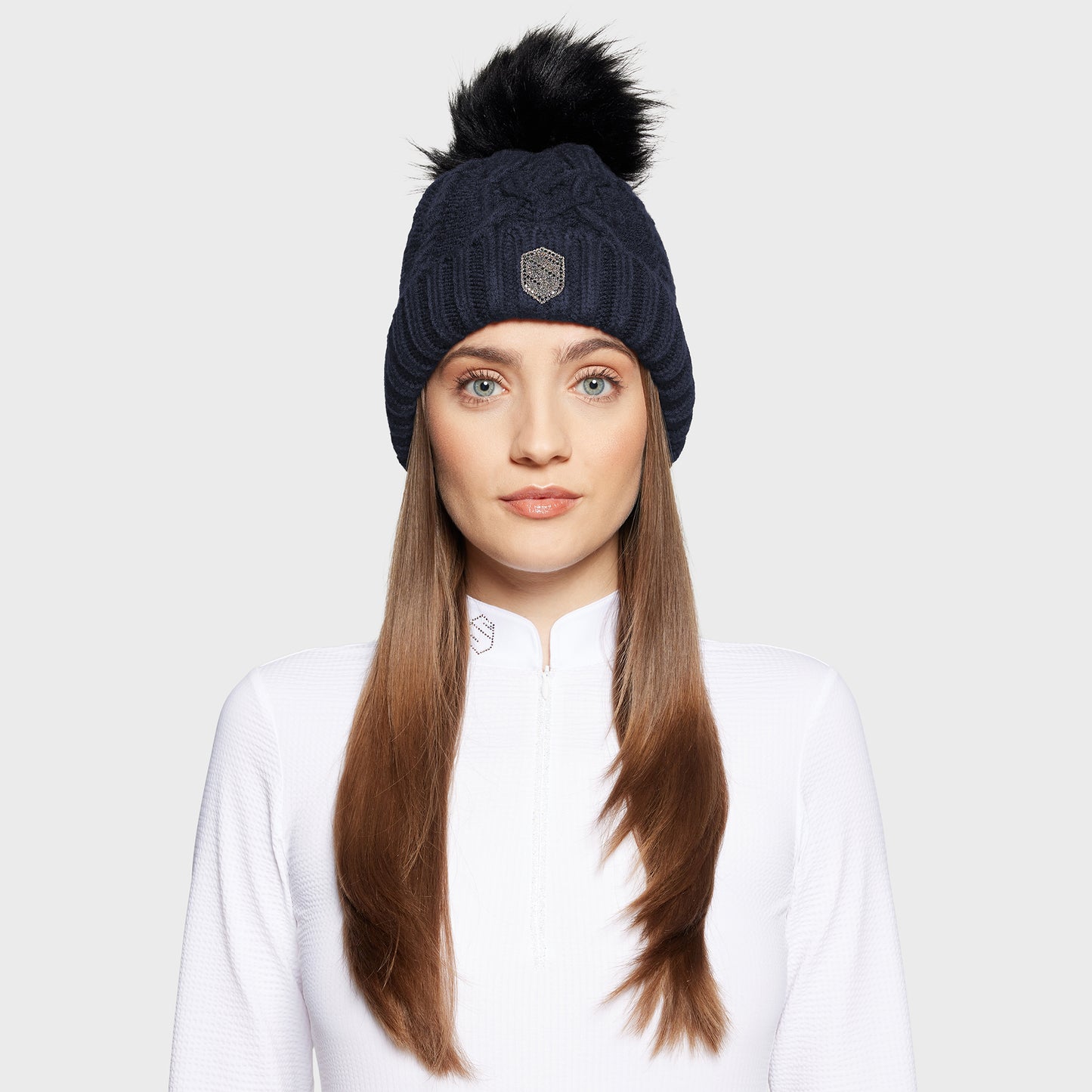 https://equitavisports.ca › products › tuque-nora-crystal-intarsia-samshield-fw25-1
