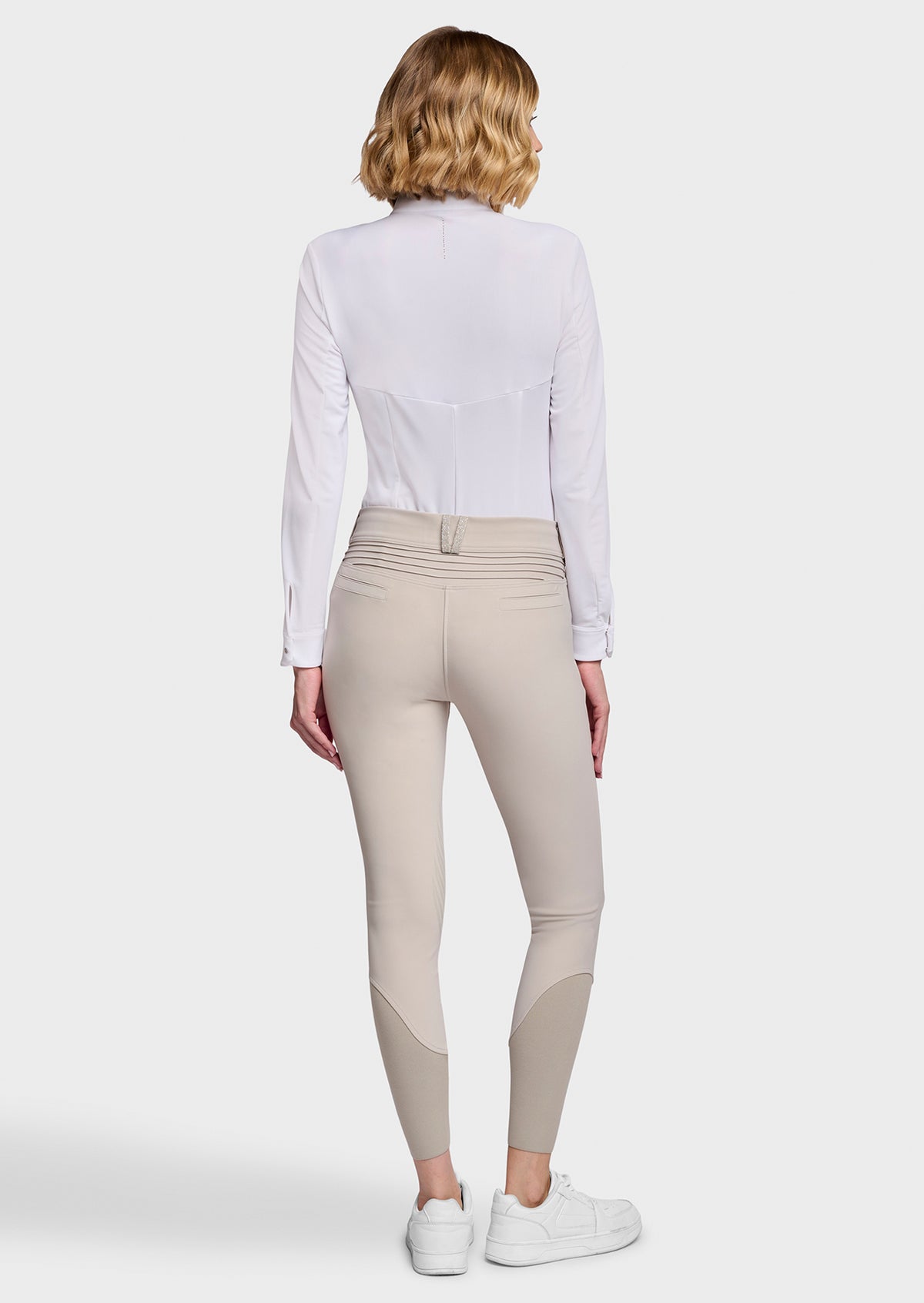 https://equitavisports.ca › products › pantalon-de-concours-chloe-crystal-fabric-samshield-fw26
