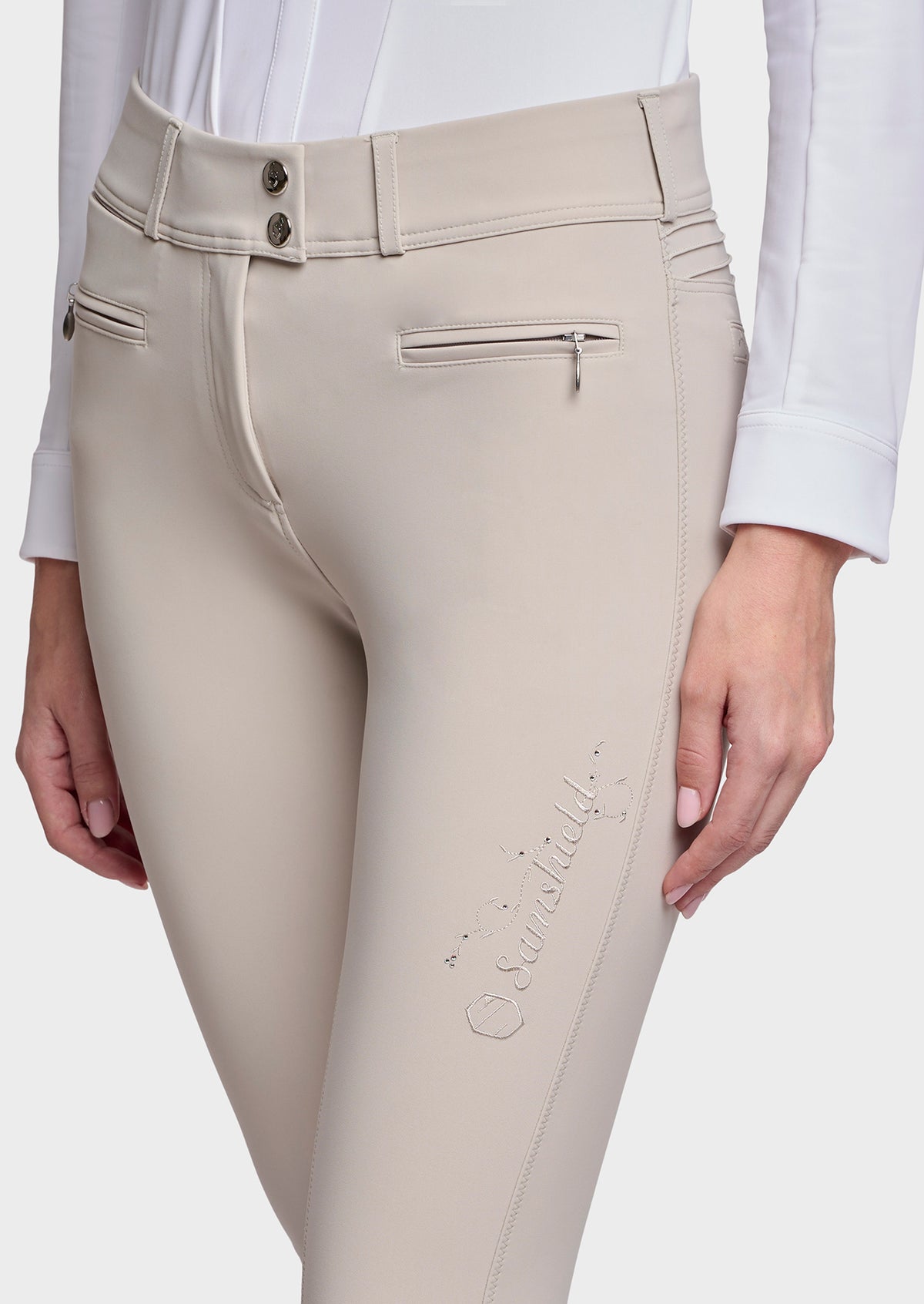 https://equitavisports.ca › products › pantalon-de-concours-clara-floral-fabric-samshield-fw26
