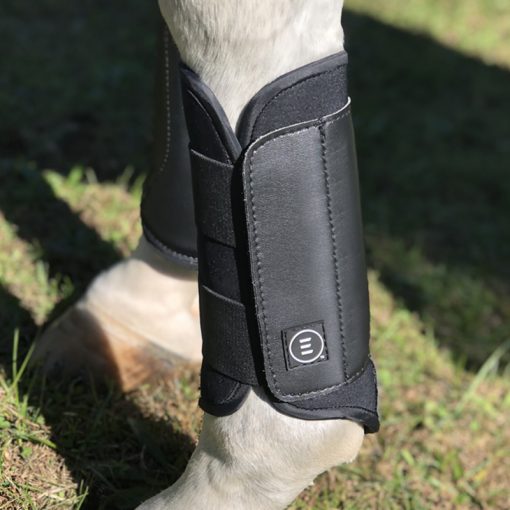 https://equitavisports.ca › products › essential-everyday-boot-front-hind-set